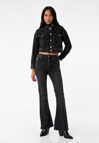 Клешеные брюки Клешеные брюки