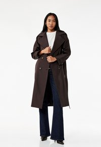 Тренч Тренч