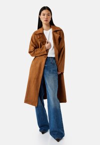 Пальто из искусственной кожи Пальто из искусственной кожи