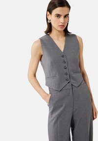 Жилет Жилет