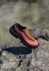 Походная обувь Походная обувь