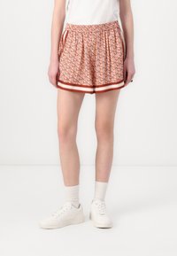 Шорты Шорты