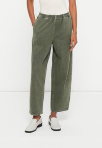 Джинсы Джинсы