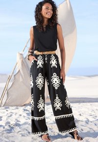 Широкие брюки Широкие брюки