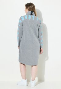 Платье Платье