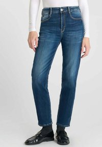 Прямые джинсы Прямые джинсы