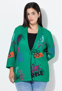 Блейзер Блейзер