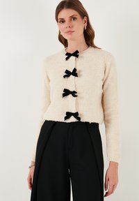 Жилет Жилет