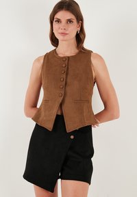 Жилет Жилет