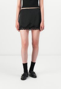 Мини-юбка Мини-юбка