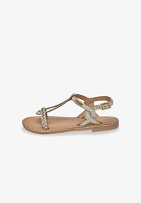 Сандалии Сандалии