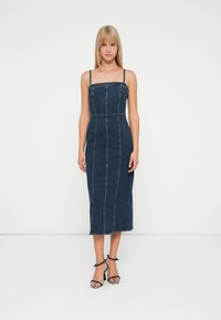 Джинсовое платье Джинсовое платье