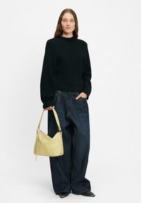 Кожаная сумка Кожаная сумка