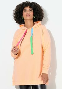 Пуловер с капюшоном Пуловер с капюшоном