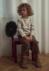 Лонгслив Лонгслив