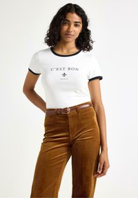 Футболка Футболка