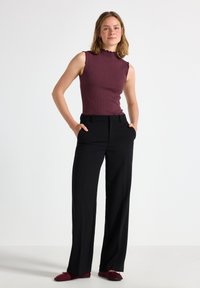 Широкие брюки Широкие брюки