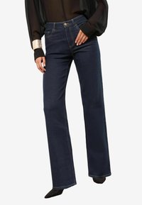 Прямые джинсы Прямые джинсы