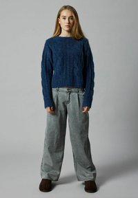 Джинсы Джинсы