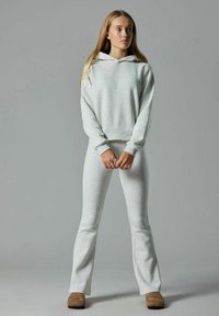 Толстовка Толстовка