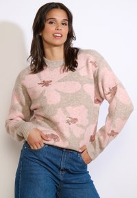 Пуловер Пуловер