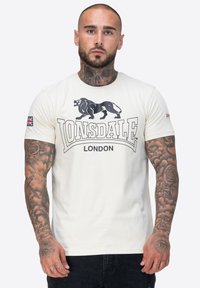 Футболка Футболка