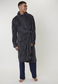 Халат Халат