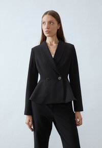 Блейзер Блейзер