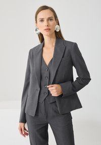 Блейзер Блейзер