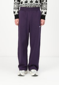 Брюки Брюки