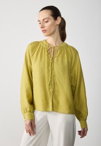 Блузка Блузка