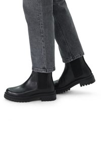 Ботинки челси Ботинки челси