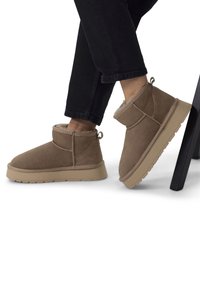 Зимние ботинки Зимние ботинки