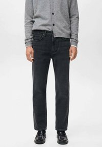 Прямые джинсы Прямые джинсы