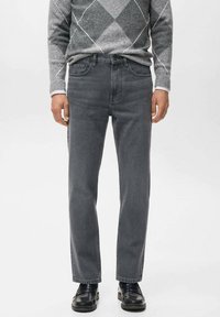 Прямые джинсы Прямые джинсы