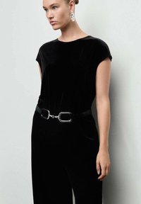 Комбинезон Комбинезон