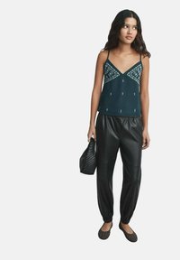 Брюки Брюки