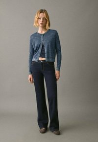 Вязаная кофта Вязаная кофта