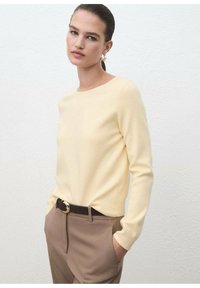 Пуловер Пуловер