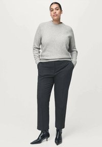 Пуловер Пуловер