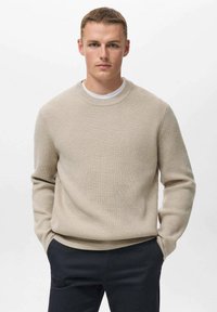 Пуловер Пуловер