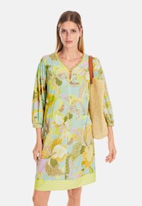 Летнее платье Летнее платье