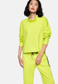 Лонгслив Лонгслив