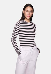 Лонгслив Лонгслив