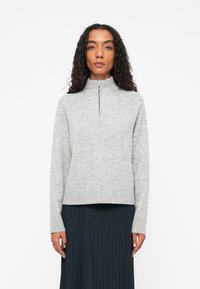 Пуловер Пуловер