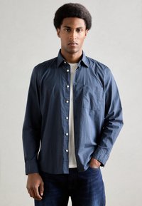 Рубашка Рубашка