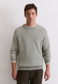 Пуловер Пуловер