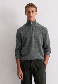 Пуловер Пуловер