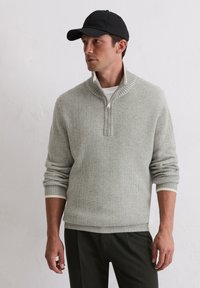 Пуловер Пуловер