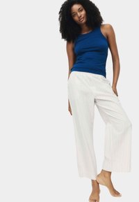 Широкие брюки Широкие брюки